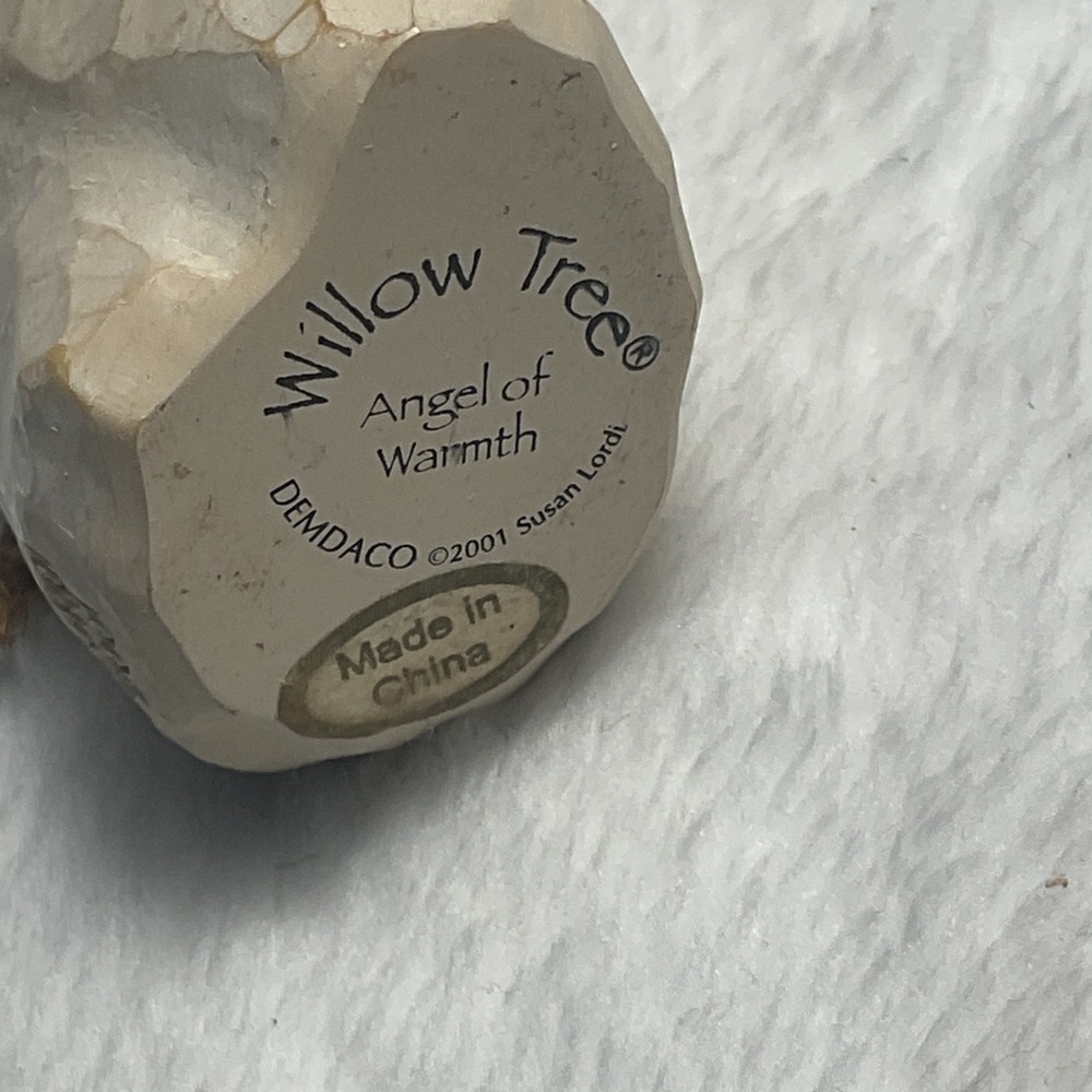 Demdaco Willow Tree Angel of warmth - Picture 2 of 3